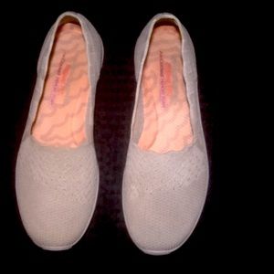 Women’s Trial Walking Sneakers